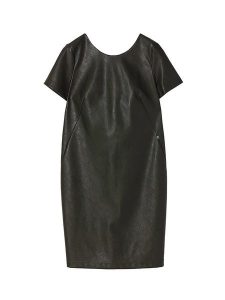 TATUUM Sukienka w kolorze zielonym rozmiar: S. Zielone sukienki Tatuum, na co dzień, s, bez wzorów, bez kołnierzyka, bez ramiączek, midi, proste. Za 118,84 zł.