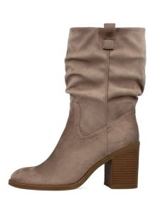 Wrangler Botki "Judy" w kolorze jasnobrązowym rozmiar: 36. Brązowe botki Wrangler, bez wzorów, bez obcasa, bez zapięcia. Za 202,03 zł.