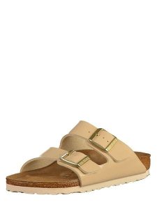 Birkenstock Klapki "Arizona" w kolorze beżowym rozmiar: 39. Brązowe klapki Birkenstock, bez wzorów, z otwartym noskiem, bez obcasa. Za 358,48 zł.