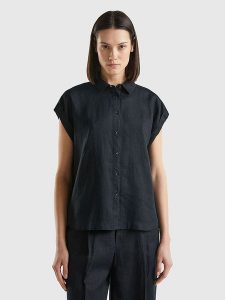 Benetton Bluzka w kolorze czarnym rozmiar: XS. Czarne bluzki Benetton, xs, bez wzorów, ze lnu, bez kołnierzyka, bez ramiączek. Za 96,60 zł.