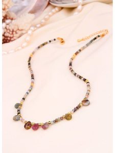 L'Atelier de Gaia Pozłacany naszyjnik z agatami - dł. 50 cm rozmiar: onesize. Żółte naszyjniki L'Atelier de Gaia, z agatem, pozłacane. Za 100,28 zł.