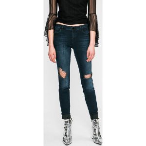 Guess Jeans - Jeansy Curve X. Jeansy marki Guess Jeans. W wyprzedaży za 359,90 zł.