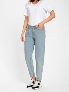 WITT WEIDEN Dżinsy - Boyfriend fit - w kolorze błękitnym rozmiar: W23. Niebieskie jeansy WITT WEIDEN, bez wzorów. Za 43,99 zł.