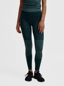 Damskie legginsy bezszwowe z wysokim stanem Hummel Clea. Zielone legginsy Hummel, bez wzorów, z materiału, z podwyższonym stanem. Za 194,00 zł.