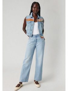 Levi's Dżinsy - Regular fit - w kolorze błękitnym rozmiar: W31/L29. Niebieskie jeansy Levi's®, z aplikacjami, z bawełny. Za 281,76 zł.