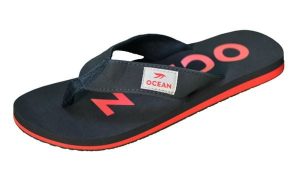 Japonki plażowe Madsea Flip flop. Niebieskie klapki MADSEA, bez wzorów, z tworzywa sztucznego, bez obcasa. Za 52,11 zł.
