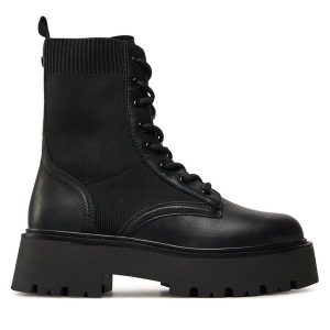 Botki Aldo. Czarne botki ALDO, bez wzorów, bez obcasa, na płaskiej podeszwie, bez zapięcia. Za 439,99 zł.