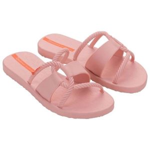 Klapki Ipanema Diversa Slide Ad 27232 BG835 różowe. Czerwone klapki bez wzorów, bez obcasa. Za 154,29 zł.