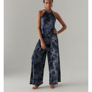 Kombinezon z motywem tie dye - Szary. Kombinezony marki Mohito. Za 129,99 zł.