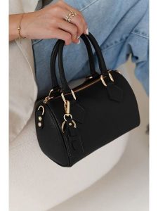 Lia Biassoni Skórzana torebka w kolorze czarnym - 22 x 17 x 13 cm rozmiar: onesize. Czarne torebki klasyczne Lia Biassoni, bez wzorów, z materiału, przez ramię, bez dodatków. Za 260,99 zł.