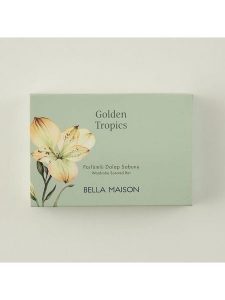 BELLA MAISON Saszetka zapachowa "Golden Tropics" w kolorze zielonym - 120 g rozmiar: onesize. Zielone nerki i saszetki BELLA MAISON, bez wzorów. Za 21,99 zł.