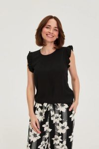 Koszula z falbankami czarna. Czarne koszule MOODO, l, bez wzorów, z wiskozy, bez kołnierzyka, bez ramiączek. Za 79,99 zł.