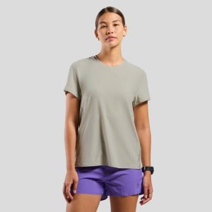 Koszulka damska Odlo ZEROWEIGHT CHILL-TEC T-shirt. Białe t-shirty ODLO, bez wzorów, bez kołnierzyka, bez ramiączek. Za 222,95 zł.