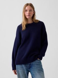 GAP Sweter w kolorze granatowym rozmiar: XL. Niebieskie swetry oversize GAP, xl, bez wzorów, z bawełny, bez ramiączek. Za 214,95 zł.