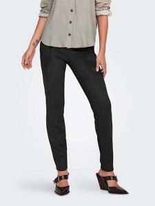 ONLY Legginsy w kolorze czarnym rozmiar: M/L32. Czarne legginsy ONLY, bez wzorów, z podwyższonym stanem. Za 74,63 zł.