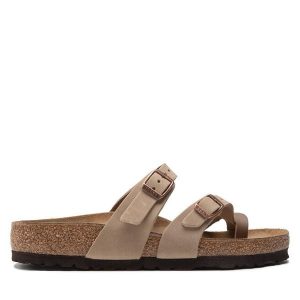 Japonki Birkenstock. Brązowe klapki Birkenstock, bez wzorów, bez obcasa. Za 485,99 zł.