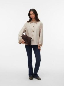 Vero Moda Kurtka przejściowa w kolorze kremowym rozmiar: M. Brązowe kurtki Vero Moda, m, bez wzorów, bez kaptura. Za 139,95 zł.