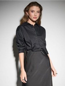 Bawełniana koszula - czarny. Czarne koszule Sinsay, l, bez wzorów, z bawełny, bez kołnierzyka, bez ramiączek. Za 59,99 zł.