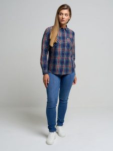 Jeansy damskie z wysokim stanem niebieskie Katrina High Waist 470. Niebieskie jeansy Big Star, bez wzorów, z jeansu, z podwyższonym stanem. Za 329,99 zł.