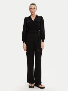 DKNY Kombinezon DD3K284A Czarny Regular Fit. Czarne kombinezony DKNY, bez wzorów, z syntetyku, bez kołnierzyka, bez ramiączek. Za 379,99 zł.