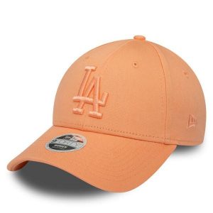 Czapka z daszkiem New Era. Brązowe czapki New Era, bez wzorów. Za 89,99 zł.
