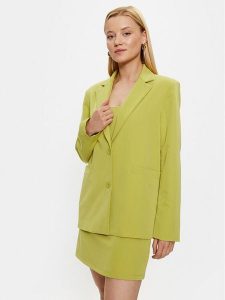 Glamorous Marynarka GS0417 Zielony Oversize. Zielone marynarki i żakiety Glamorous, bez wzorów, z syntetyku. Za 329,99 zł.