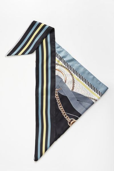 Chusta damska trójkątna LIU JO. Apaszki i chusty Liu Jo, bez wzorów. Za 199,00 zł.