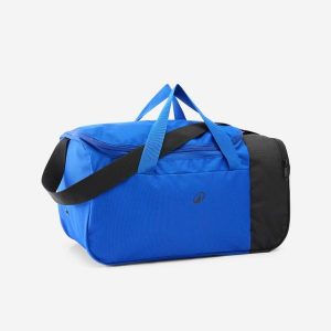 Torba sportowa Essential 20 l. Fioletowe torby podróżne i sportowe DECATHLON, bez wzorów, z materiału, na ramię. Za 29,99 zł.