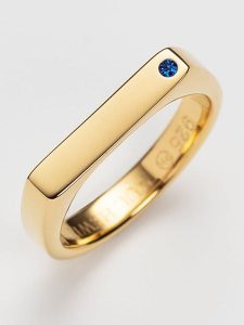 Paul Hewitt Pozłacany pierścionek z cyrkonią rozmiar: 52. Żółte pierścionki Paul Hewitt, z cyrkonią, pozłacane. Za 202,95 zł.