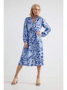 Josephine & Co Sukienka "Amira" w kolorze niebiesko-błękitnym rozmiar: 44. Niebieskie sukienki Josephine & Co, na co dzień, bez wzorów, z wiskozy, bez kołnierzyka, bez ramiączek, midi, proste. Za 263,53 zł.