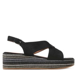 Sandały Clara Barson. Czarne sandały Clara Barson, bez wzorów, bez obcasa, na płaskiej podeszwie, bez zapięcia. Za 129,99 zł.