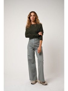 AUTHENTIC CASHMERE Kaszmirowy sweter "Ecrin" w kolorze khaki rozmiar: S. Brązowe swetry oversize AUTHENTIC CASHMERE, s, bez wzorów, z kaszmiru, bez ramiączek. Za 215,71 zł.
