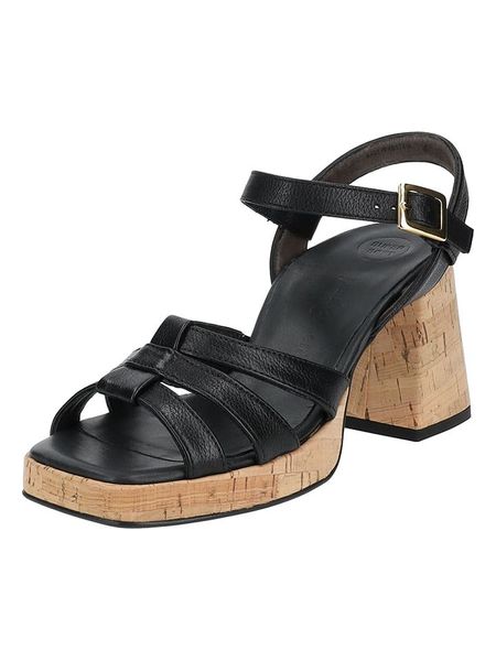 Paul Green Skórzane sandały w kolorze czarnym rozmiar: 39. Czarne sandały Paul Green, bez wzorów, ze skóry, z otwartym noskiem, bez obcasa, na koturnie, bez zapięcia. Za 287,84 zł.