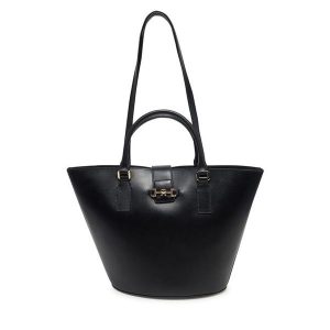 Torebka Tommy Hilfiger. Czarne shopper bag TOMMY HILFIGER, bez wzorów, bez dodatków. Za 749,99 zł.