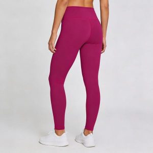 Granatowe legginsy Softee Boreal. Czerwone legginsy SOFTEE, bez wzorów, z elastanu, z podwyższonym stanem, długie. Za 177,99 zł.