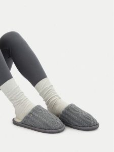 G-Star Raw Kapcie CEO-WSS21711-01A Szary. Szare kapcie G-Star, bez wzorów, z materiału. Za 89,99 zł.
