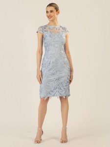 APART Sukienka w kolorze błękitnym rozmiar: 40. Niebieskie sukienki Apart, bez wzorów, bez kołnierzyka, bez ramiączek, midi. Za 454,95 zł.