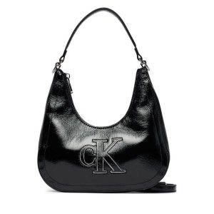 Torebka Calvin Klein. Czarne torebki klasyczne Calvin Klein, bez wzorów, bez dodatków. Za 409,99 zł.