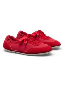 C'M Sneakersy w kolorze czerwonym rozmiar: 36. Czerwone trampki C'M, bez wzorów, bez zapięcia. Za 100,99 zł.