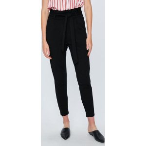 Vero Moda - Spodnie. Spodnie z wysokim stanem marki Vero Moda. W wyprzedaży za 89,90 zł.