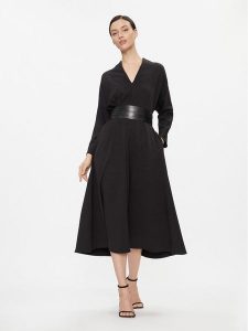 Imperial Sukienka codzienna AAFZGEU Czarny Relaxed Fit. Czarne kombinezony Imperial, na co dzień, s, bez wzorów, z syntetyku, bez kołnierzyka, bez ramiączek, proste. Za 239,99 zł.