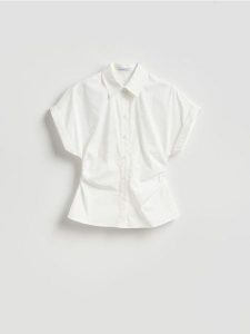 Taliowana koszula - biały. Białe koszule Reserved, l, bez wzorów, z bawełny, bez kołnierzyka, bez ramiączek. Za 109,99 zł.