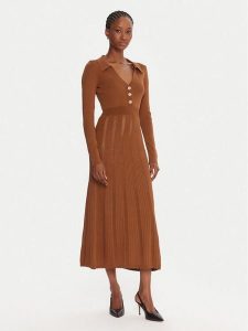 TWINSET Sukienka dzianinowa 252TP3110 Brązowy Regular Fit. Brązowe sukienki Twinset, l, bez wzorów, z dzianiny, bez kołnierzyka, bez ramiączek. Za 669,99 zł.