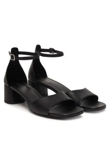 Vagabond Shoemakers Sandały Piper 5921-001-20 Czarny. Czarne sandały Vagabond Shoemakers, bez wzorów, ze skóry, bez obcasa, na słupku, bez zapięcia. Za 539,99 zł.