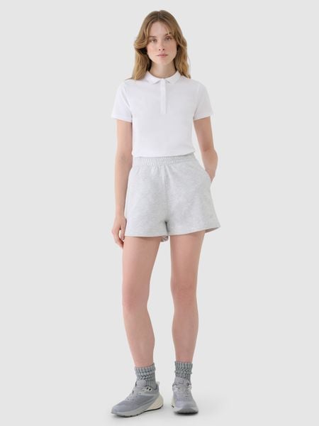 4F Spodenki dresowe damskie - szare M. Szare szorty 4f, bez wzorów, z bawełny, sportowe. W wyprzedaży za 39,99 zł.