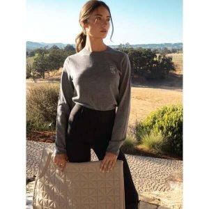 Sweter z dzianiny z logo dla kobiet PS of Sweden. Szare swetry klasyczne PS OF SWEDEN, na zimę, z dzianiny, bez kołnierzyka. Za 570,50 zł.