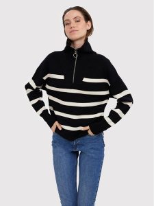 Vero Moda Sweter Saba 10269246 Czarny Regular Fit. Czarne swetry klasyczne Vero Moda, l, z wiskozy, bez kołnierzyka. Za 199,99 zł.