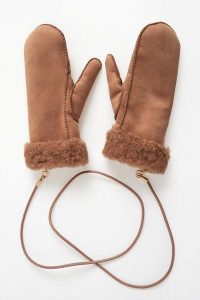 Rękawiczki damskie wełniane Sand MAX MARA ACCESSORI. Rękawiczki Max Mara Accessori, bez wzorów, z wełny. Za 1 119,00 zł.