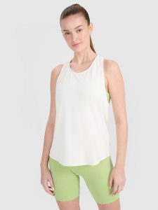 4F Top treningowy oversize szybkoschnący damski - biały S. Białe topy 4f, s, bez wzorów, bez kołnierzyka, bez ramiączek. W wyprzedaży za 59,99 zł.