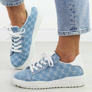 Niebieskie sportowe buty damskie McBraun 23362. Niebieskie buty sportowe McBraun, na lato, bez wzorów, z tkaniny, bez zapięcia, na fitness i siłownię. Za 99,00 zł.
